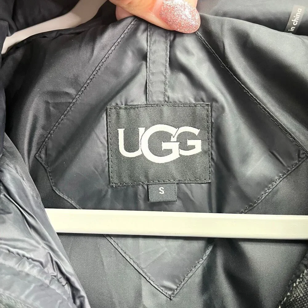 Ugg Vickie Black Zip Up Water Resistant Puffer Jacket‎ Coat in Size Small NWT